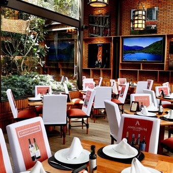 Restaurante Puerto Madero Bosques 7