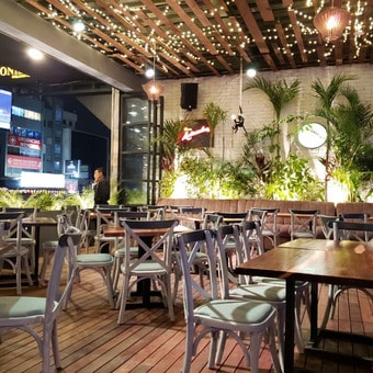 Restaurante Monkey Satélite 11