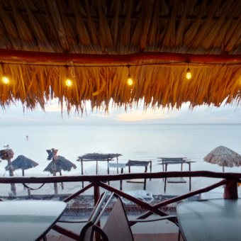 Moskito Sport Bar & Restaurante Holbox 11