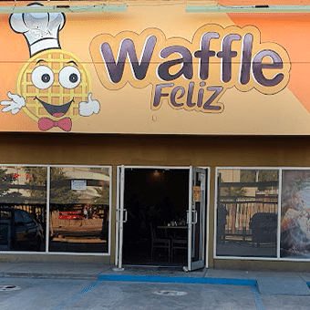 El Waffle Feliz Plaza Rio Nuevo