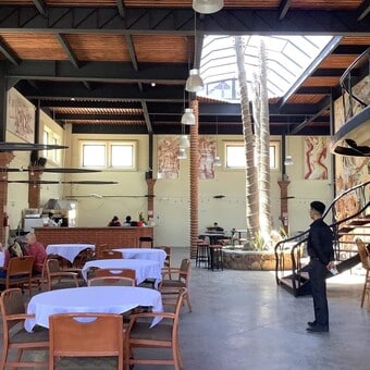 Restaurante Megaburros Ensenada 12