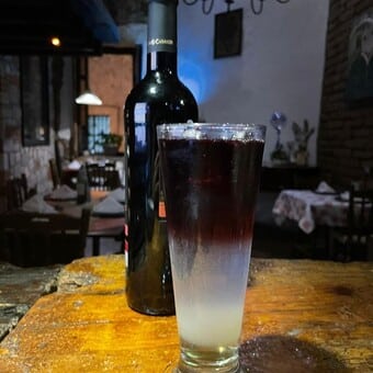 La Fontana Piano Bar y Mezcalería Morelia 8