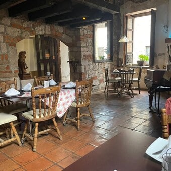 La Fontana Piano Bar y Mezcalería Morelia 13