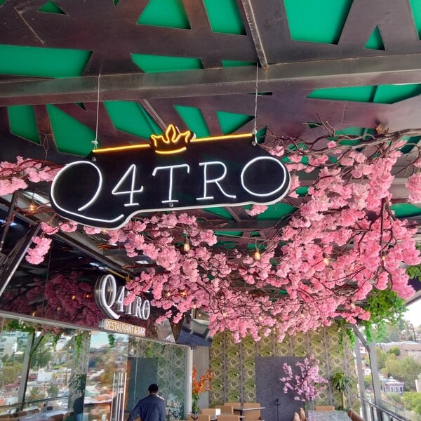 Restaurante Bar Q4tro Durango 9